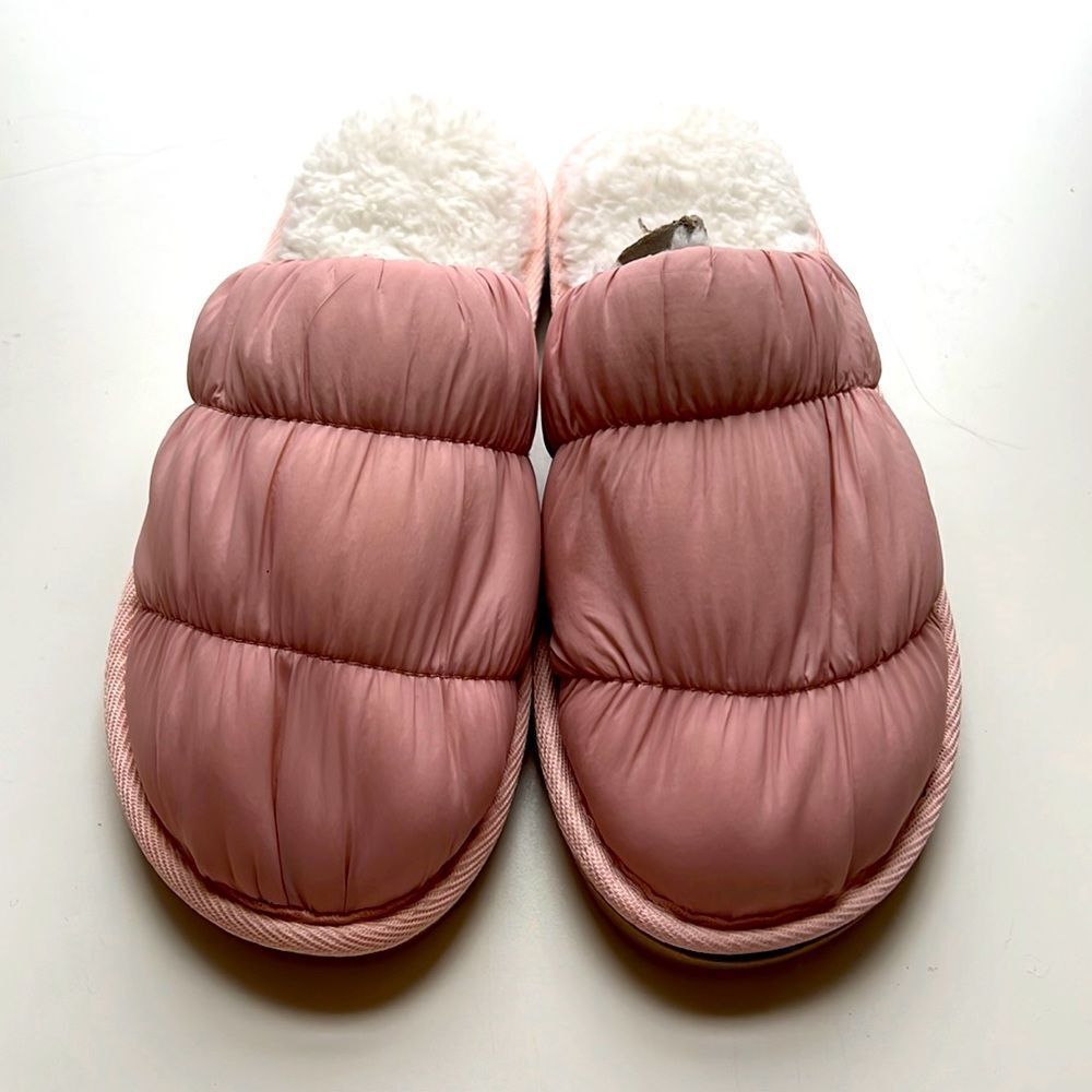 HOST PICK Alfani Pink Puffy Slippers Sz M